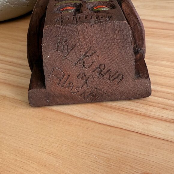 Vtg Alaskan Totem Pole Thunderbird Bird Pole by Kiana 1980's 8 3/4" Tall w/ Tags - Picture 13 of 16